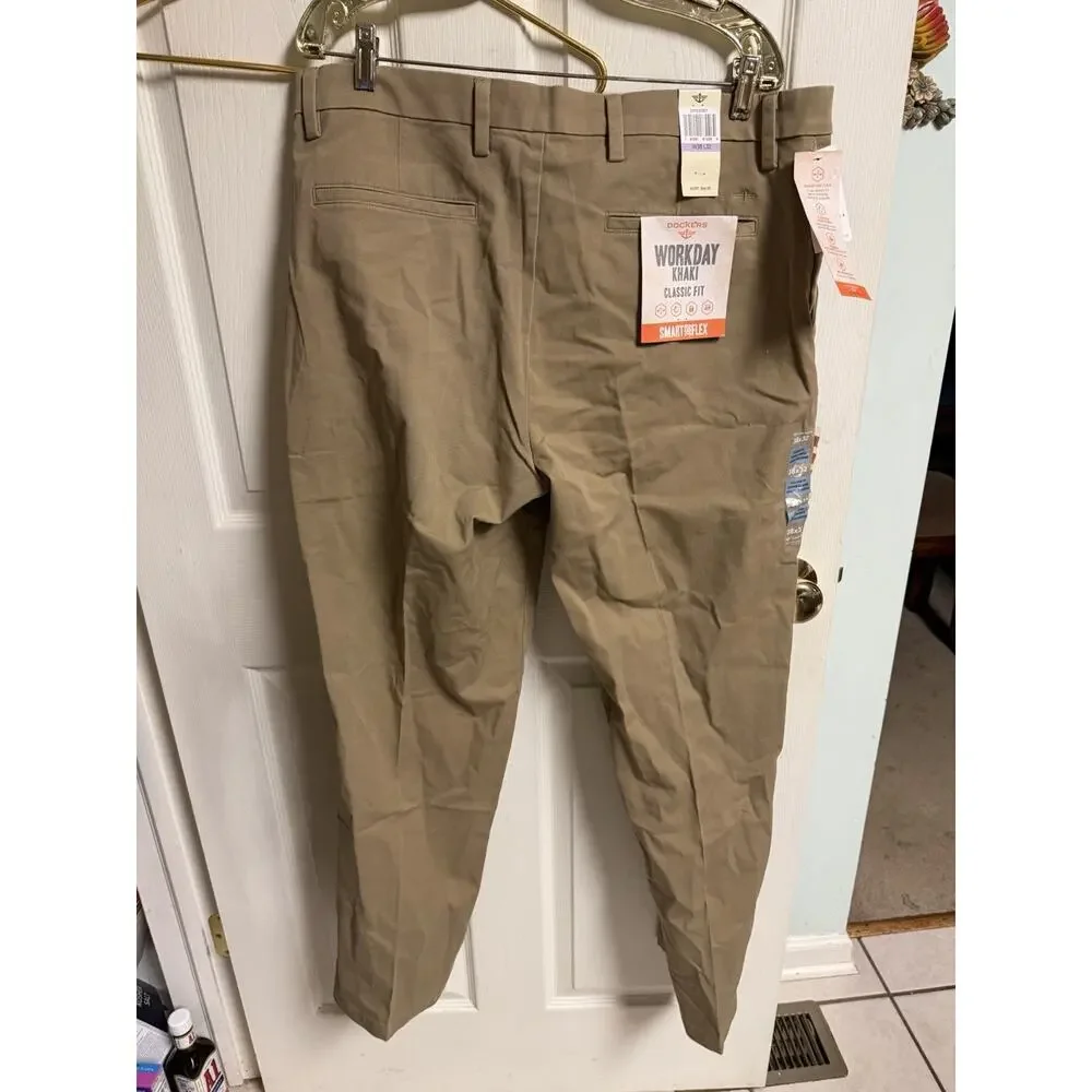 NWT Dockers Workday Khaki Pants Mens 38x32 Brown SmartFlex Classic Fit Tan